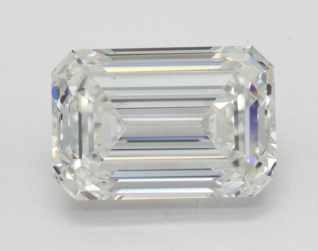 Lab Grown 1.54 ct, Color D/VS2 IGI Graded Diamond: Lab/Natural Diamond: Lab Carat Weight: 1.54 Color Grade: D Clarity Grade: VS2 Model: EMERALD Fluorescence: None Polish: EX Symmetry: EX Depth: 61.3 Table: 72 Size: 8.34-5.42*3.32 Certificate Number: 6