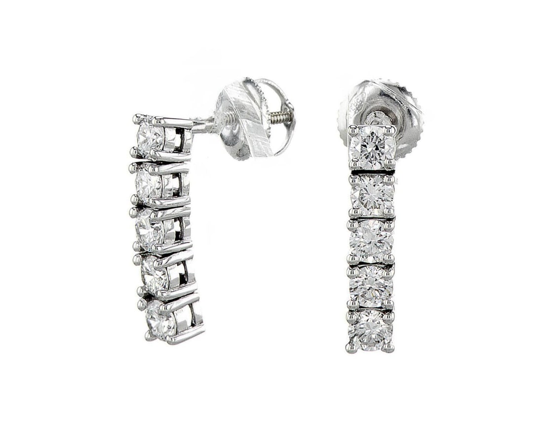 14kt White Gold 1.2ctw Diamond Earrings: Jewelry Description Description: One pair of 14k white gold earrings, set with lab grown diamonds. Jewelry Weight: 2.68 Grs Total Diamonds Weight: 1.2 Cts Precious Metal: 14kt White Gold Certificate N