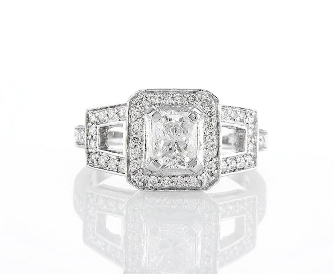 14kt White Gold 1.33ctw Diamond Ring: Jewelry Description Description: One 14k white gold ring, set with natural diamonds. Jewelry Weight: 4.53 Grs Total Diamonds Weight: 1.33 Cts Precious Metal: 14kt White Gold Certificate Number: DSL- 4