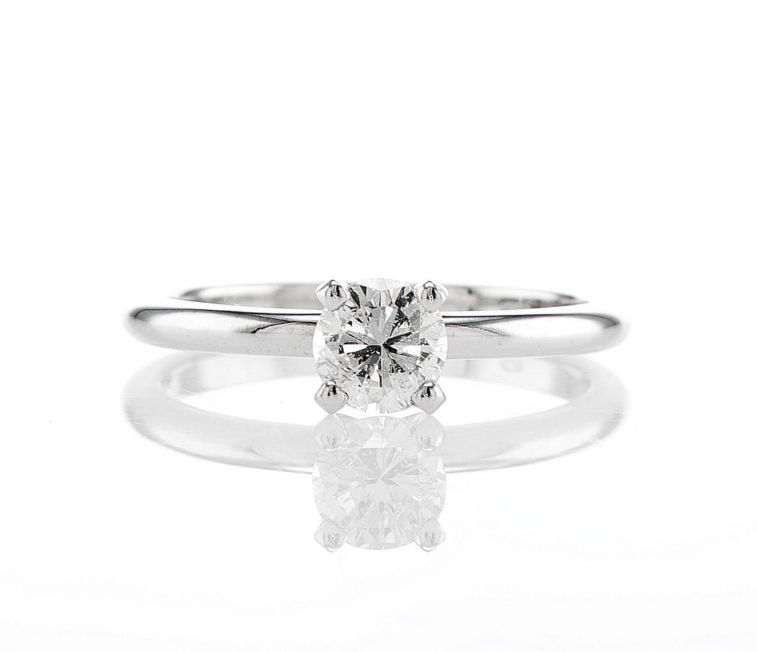 14K White Gold 0.55ctw Diamond Ring: Jewelry Description Description: One 14K white gold ring, set with natural diamond. Jewelry Weight: 2.47 Grs Total Diamonds Weight: 0.55 Cts Precious Metal: 14K White Gold Certificate Number: Assessme
