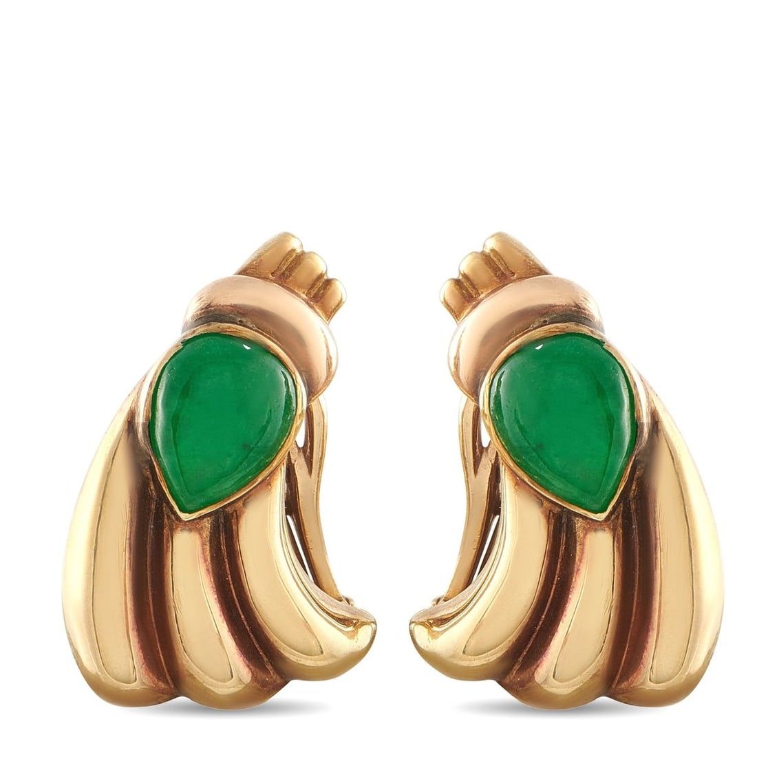 14K YELLOW GOLD JADE RETRO EARRINGS: These retro 14K yellow gold earrings feature pear-shaped cabochon jade centers framed by ribbed, fan-form gold surrounds. Fitted with clip backs, each earring measures approximately 0.94 by 0.69 inche
