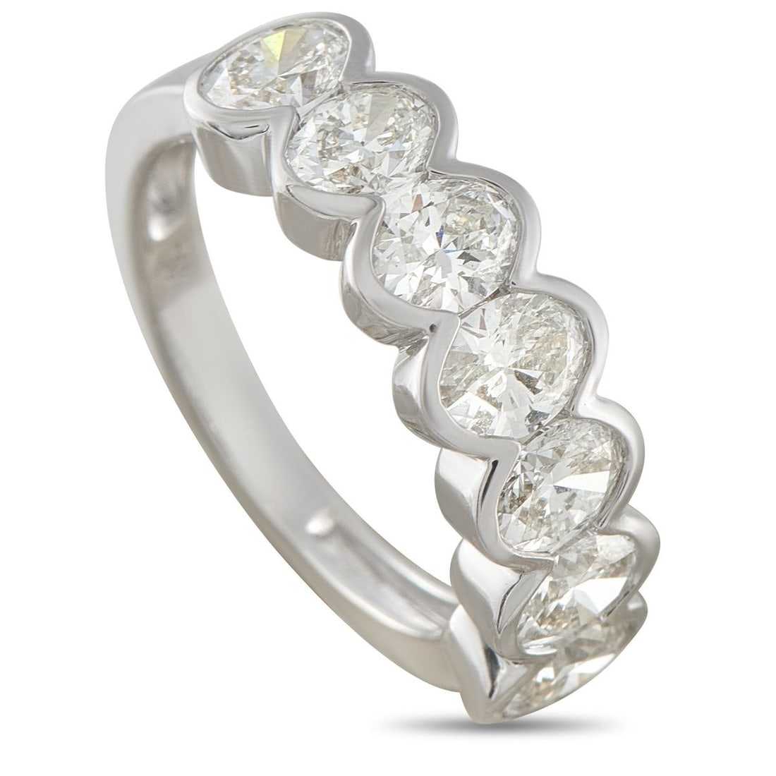 18K WHITE GOLD 2.15CT DIAMOND RING: This luxury ring will continually make a subtle statement. The understated 18K White Gold setting makes it ideal for everyday wear, while dazzling Diamonds totaling 2.15 carats ensure its impossible