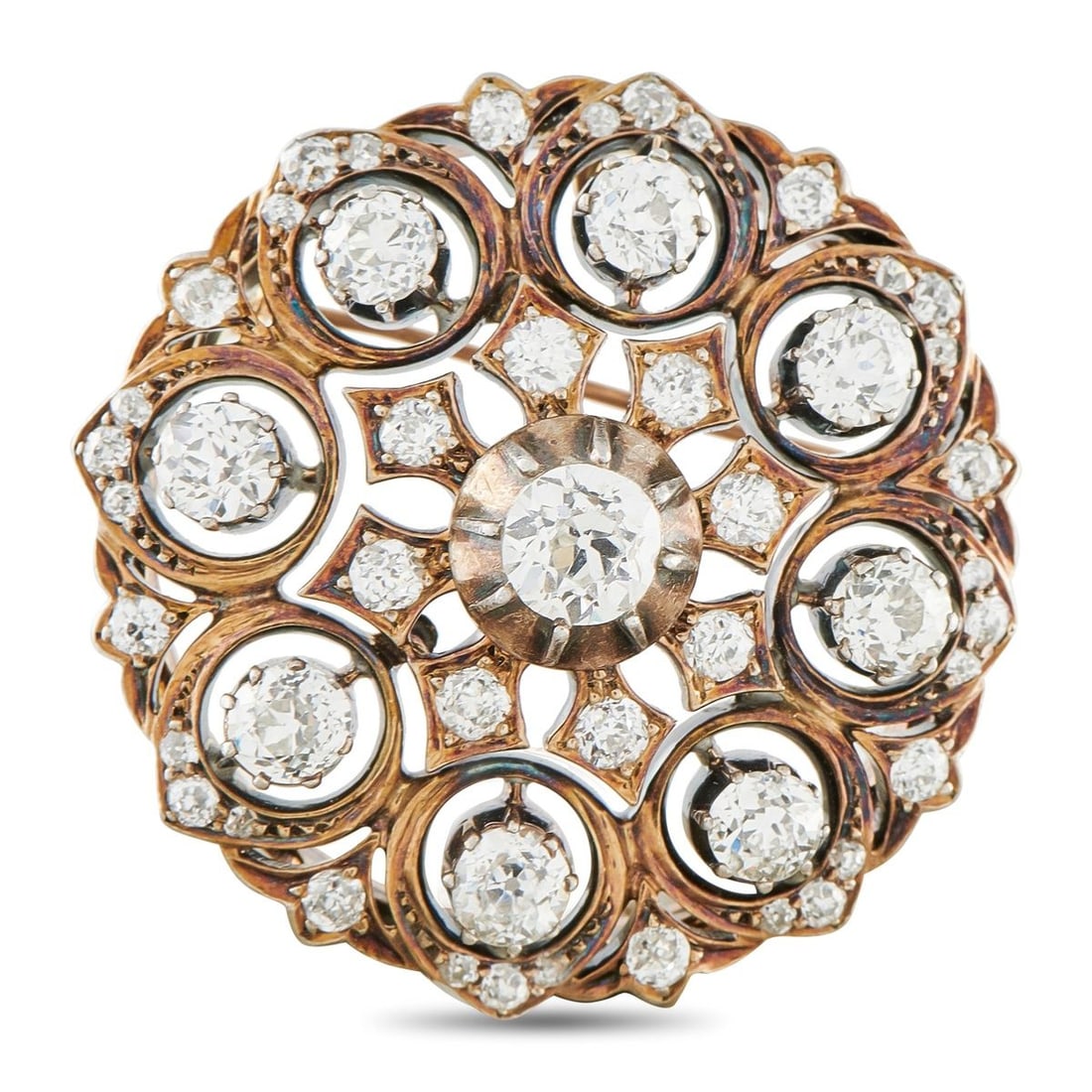 18K ROSE GOLD 3.65CT DIAMOND BROOCH: Dazzling Diamonds with a total weight of 3.65 carats allow this brooch to effortlessly sparkle and shine. Incredibly luxurious, the circular 18K Rose Gold setting measures 1.25 round.This jewelry piec