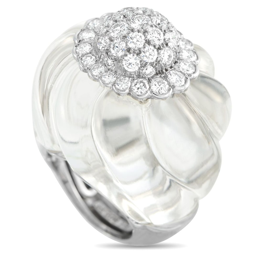 DAVID WEBB 18K WHITE GOLD AND PLATINUM 1.20CT DIAMOND AND CARVED CRYSTAL COCKTAIL RING: What draws you in first is how substantial this ring is. Its presence comes not from color, but from the way white materials are shaped and layered together. Hallmarked and signed, the ring is crafted