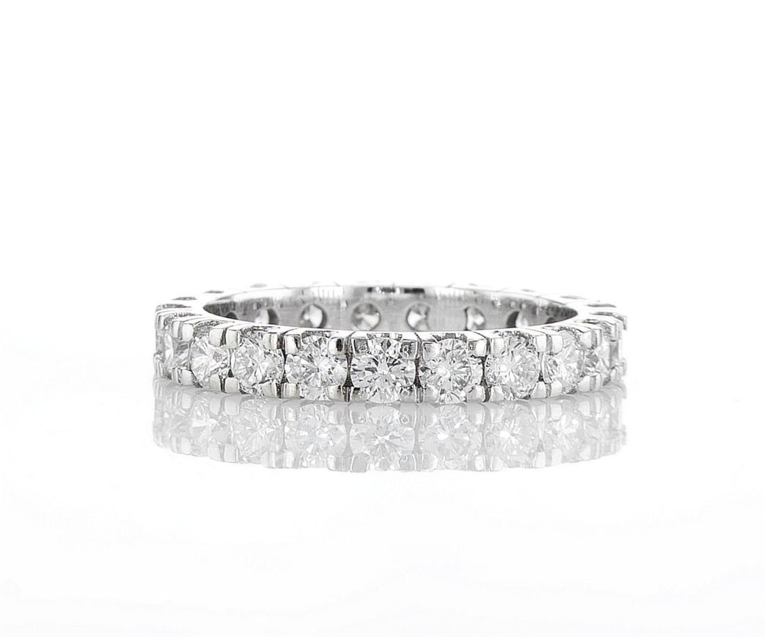 14kt White Gold 2.1ctw Diamond Ring: Jewelry Description Description: One 14k white gold ring, set with lab grown diamonds. Jewelry Weight: 2.93 Grs Total Diamonds Weight: 2.1 Cts Precious Metal: 14kt White Gold Certificate Number: DSL- 