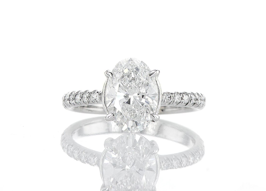 14kt White Gold 2.24ctw Diamond Ring: Jewelry Description Description: One 14k white gold ring, set with lab grown diamonds. Jewelry Weight: 2.57 Grs Total Diamonds Weight: 2.24 Cts Precious Metal: 14kt White Gold Certificate Number: DSL-