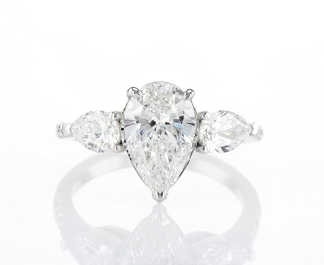 14kt White Gold 2.98ctw Diamond Ring: One 14k white gold ring (14k stamped), set with one center lab grown diamond and small lab grown diamonds on the sides Jewelry Weight: 3.79Grs Total Diamonds Weight: 2.98Cts Main Stones Description: Q