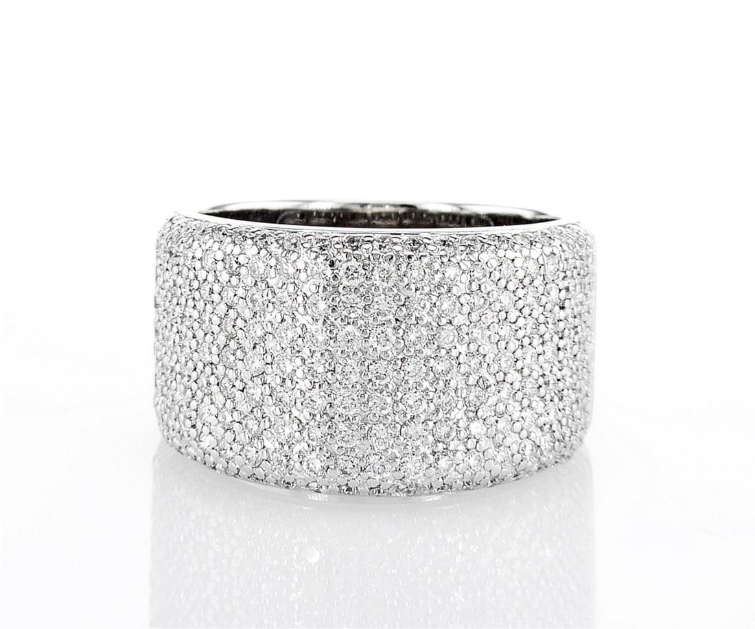 14kt White Gold 1.89ctw Diamond Ring: Jewelry Description Description: One 14k white gold ring, set with natural diamonds. Jewelry Weight: 10.08 Grs Total Diamonds Weight: 1.89 Cts Precious Metal: 14kt White Gold Certificate Number: DSL- 