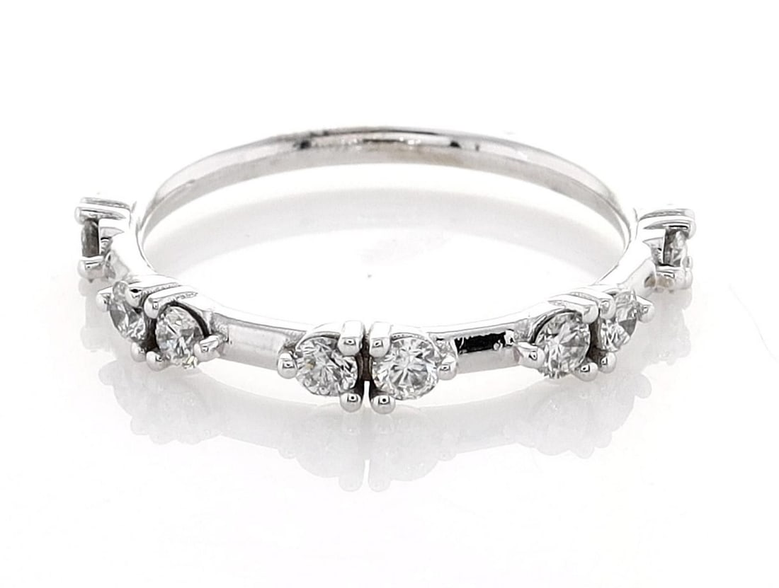 14kt White Gold 0.52ctw Diamond Ring: Jewelry Description Description: One 14k white gold ring, set with natural diamonds. Jewelry Weight: 2.04 Grs Total Diamonds Weight: 0.52 Cts Precious Metal: 14kt White Gold Certificate Number: DSL- 4