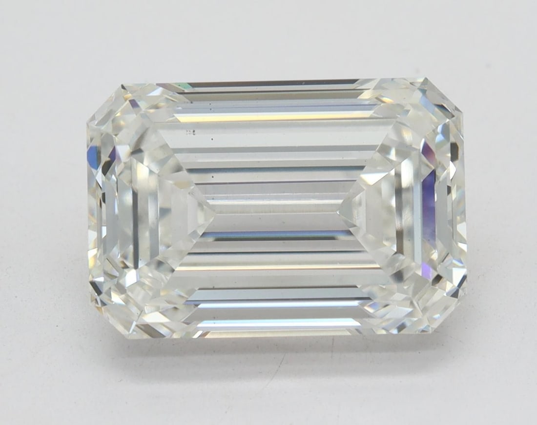 Lab Grown 2.04 ct, Color E/VS1 IGI Graded Diamond: Lab/Natural Diamond: Lab Carat Weight: 2.04 Color Grade: E Clarity Grade: VS1 Model: EMERALD Fluorescence: NONE Polish: EX Symmetry: EX Size: 8.70 - 6.06 * 3.91 Certificate Number: 768694644 Certified