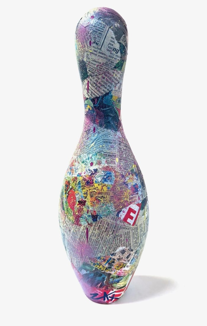 E.M Zax- 1/1 unique one of a kind sculpture with paints "Bowling Pin": Artist: E.M Zax. Medium: 1/1 unique one of a kind sculpture with paints. Title: Bowling Pin. Size: 16" x 5". Signature: Hand Signed. Reference#: 81667.