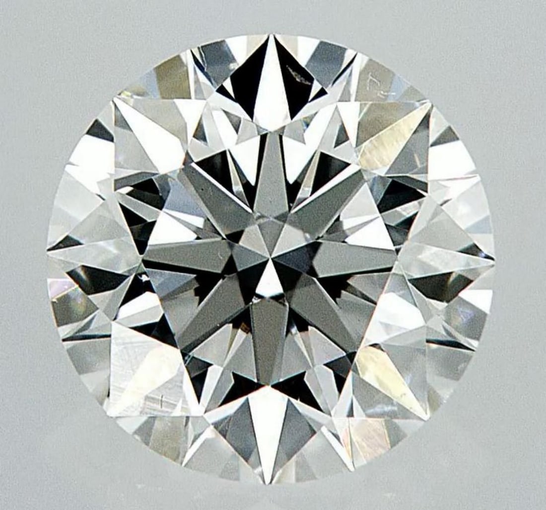 Lab Grown 1.1 ct, Color G/VVS2 IGI Graded Diamond: Lab/Natural Diamond: Lab Carat Weight: 1.1 Color Grade: G Clarity Grade: VVS2 Model: Round Brilliant Fluorescence: None Polish: Excellent Symmetry: Excellent Cut Grade: Ideal Size: 6.61 - 6.64 X 4.08 