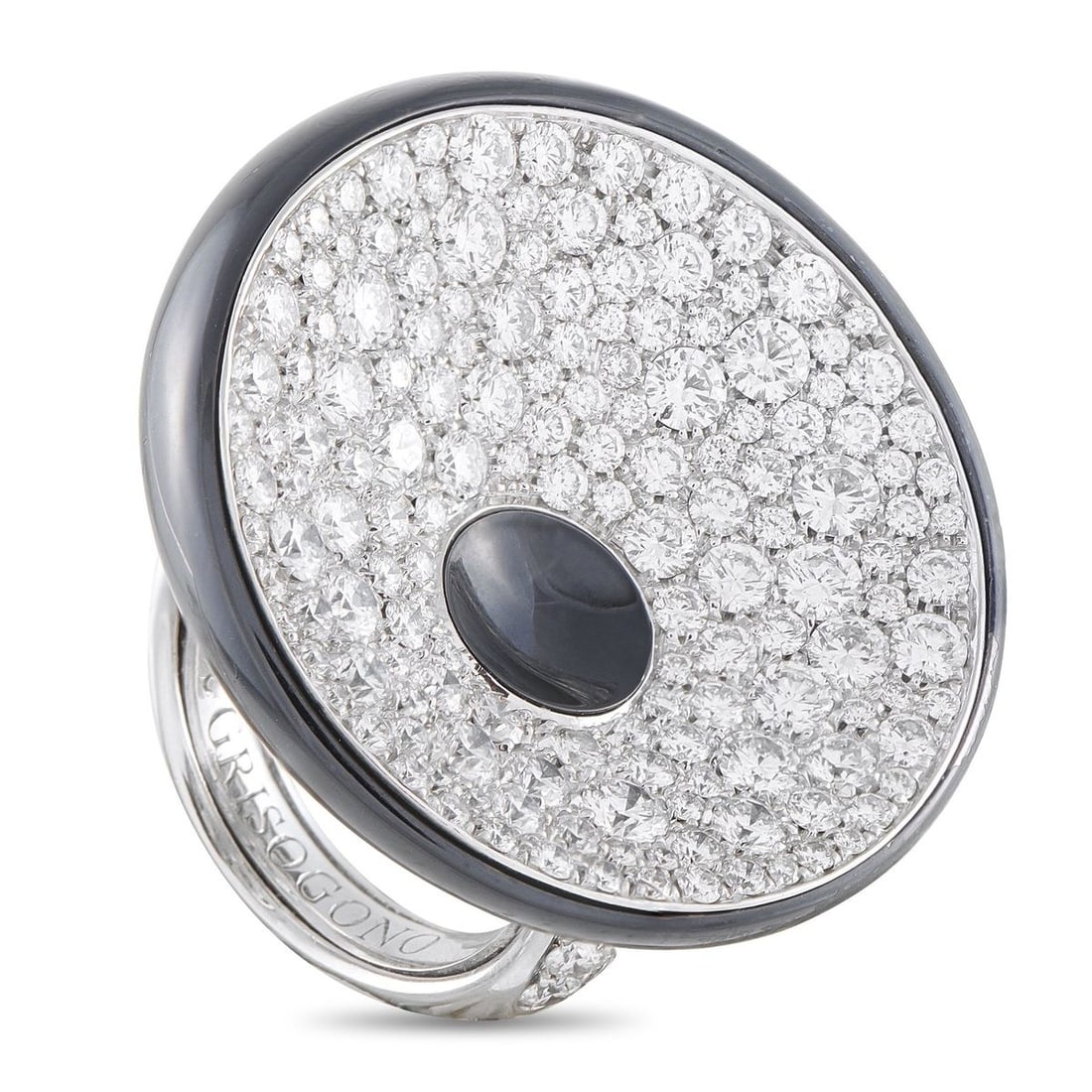 DE GRISOGONO 18K WHITE GOLD 6.76CT DIAMOND STATEMENT RING: For maximalist glamour. This de Grisogono statement ring is crafted in lustrous 18K white gold, with a diamond-traced band leading up to the remarkable centerpiece. A bold, oversized onyx disc rests a