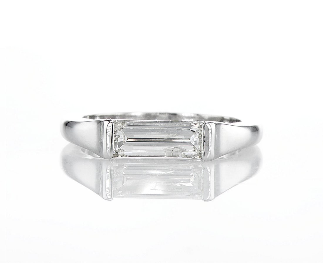 14kt White Gold 1.03ctw Diamond Ring: Jewelry Description Description: One 14k white gold ring, set with natural diamonds. Jewelry Weight: 4.45 Grs Total Diamonds Weight: 1.03 Cts Precious Metal: 14kt White Gold Certificate Number: DSL- 4