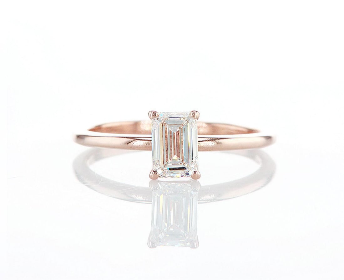 14kt Rose Gold 0.73ctw Diamond Ring: Jewelry Description Description: One 14k rose gold ring, set with natural diamonds. Jewelry Weight: 1.78 Grs Total Diamonds Weight: 0.73 Cts Precious Metal: 14kt Rose Gold Certificate Number: DSL- 444