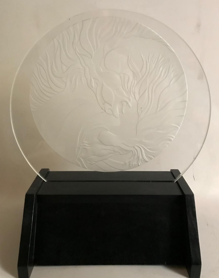 Guillaume Azoulay - Hand sandblasted starfish crystal glass sculpture: Artist: Guillaume Azoulay . Medium: Hand sandblasted starfish crystal glass sculpture. Size: 20" x 20". Signature: Signed and numbered. Additional: Circa 1987. Light box base has color changing option
