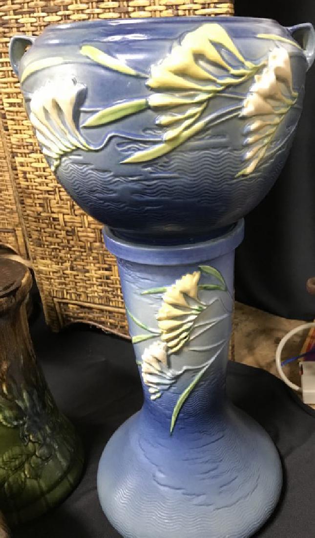 Roseville Jardiniere & Pedestal (2 pieces) - Jan 01, 2018 | Long