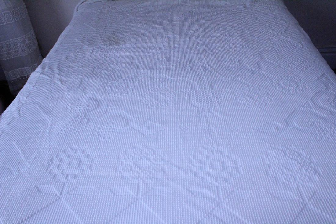 Linen - Spread (1 of 3)