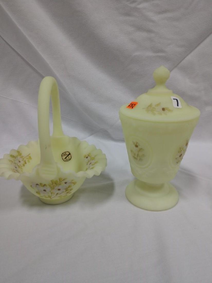 Art Glass Fenton - Custard Glass (1 of 7)