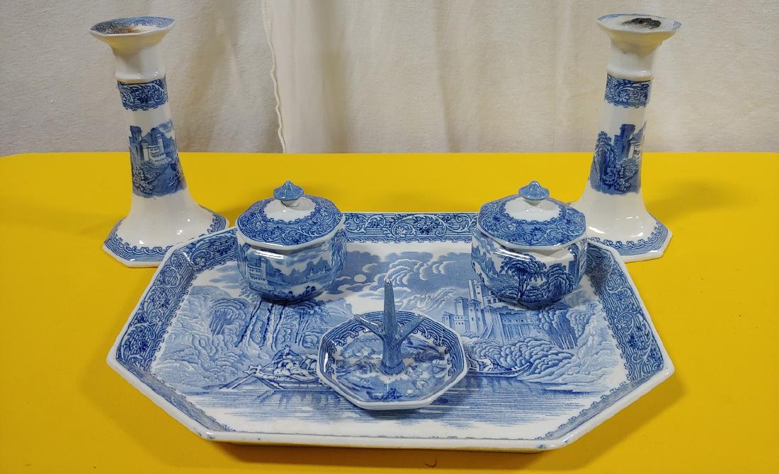 Dresser Set  (6) (1 of 12)