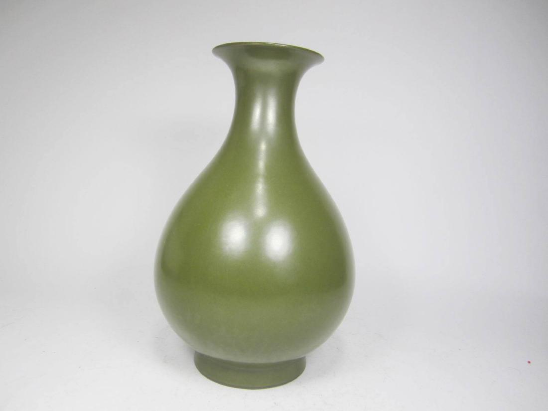 CHINESE TEA-DUST VASE (1 of 5)