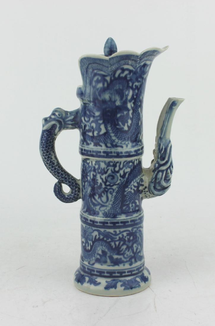 CHINESE BLUE AND WHITE CYLINDRICAL TEAPOT (1 of 9)