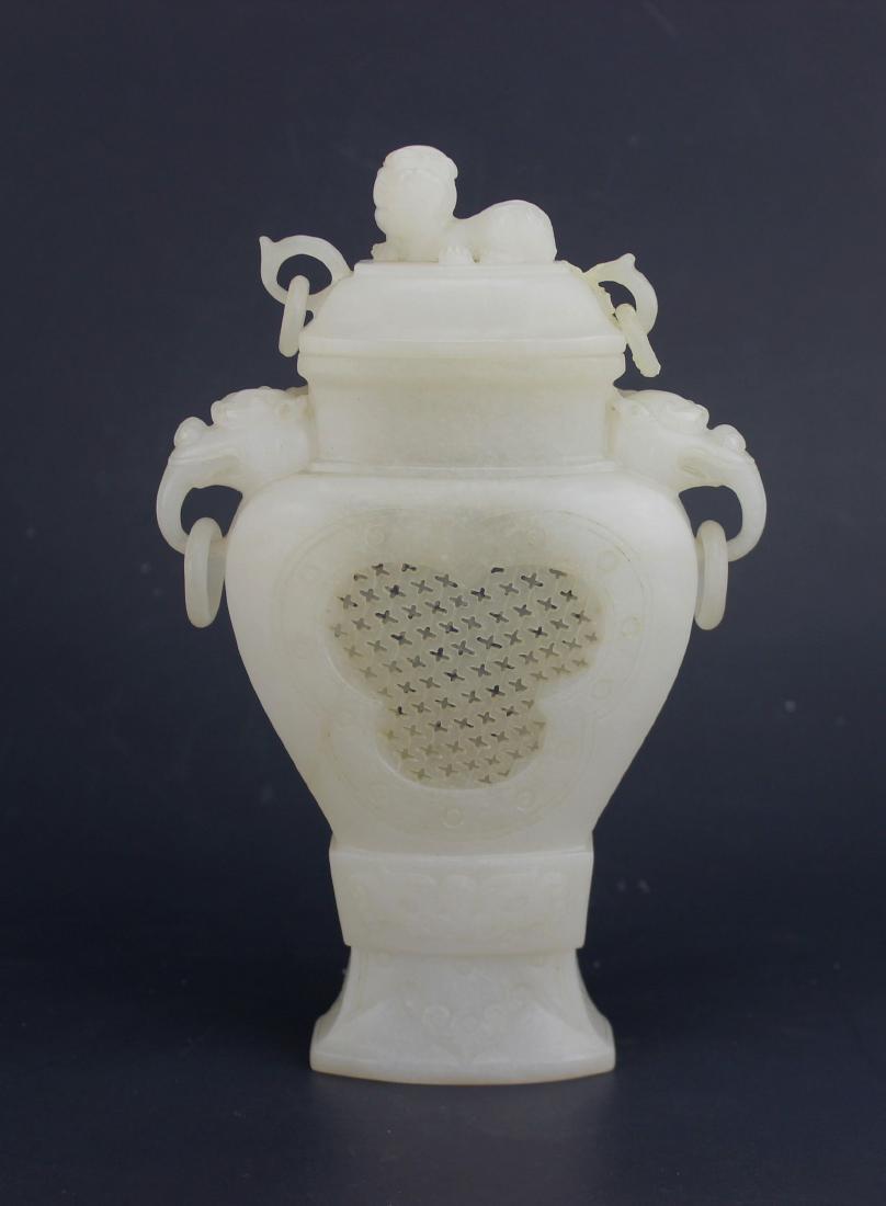 CHINESE CARVED  WHITE JADE LIDDED VASE (1 of 11)