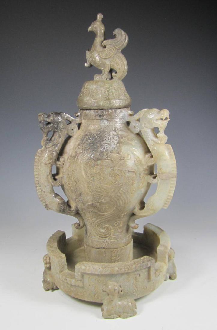 CHINESE CARVED ARCHAISTIC JADE VESSEL (1 of 10)
