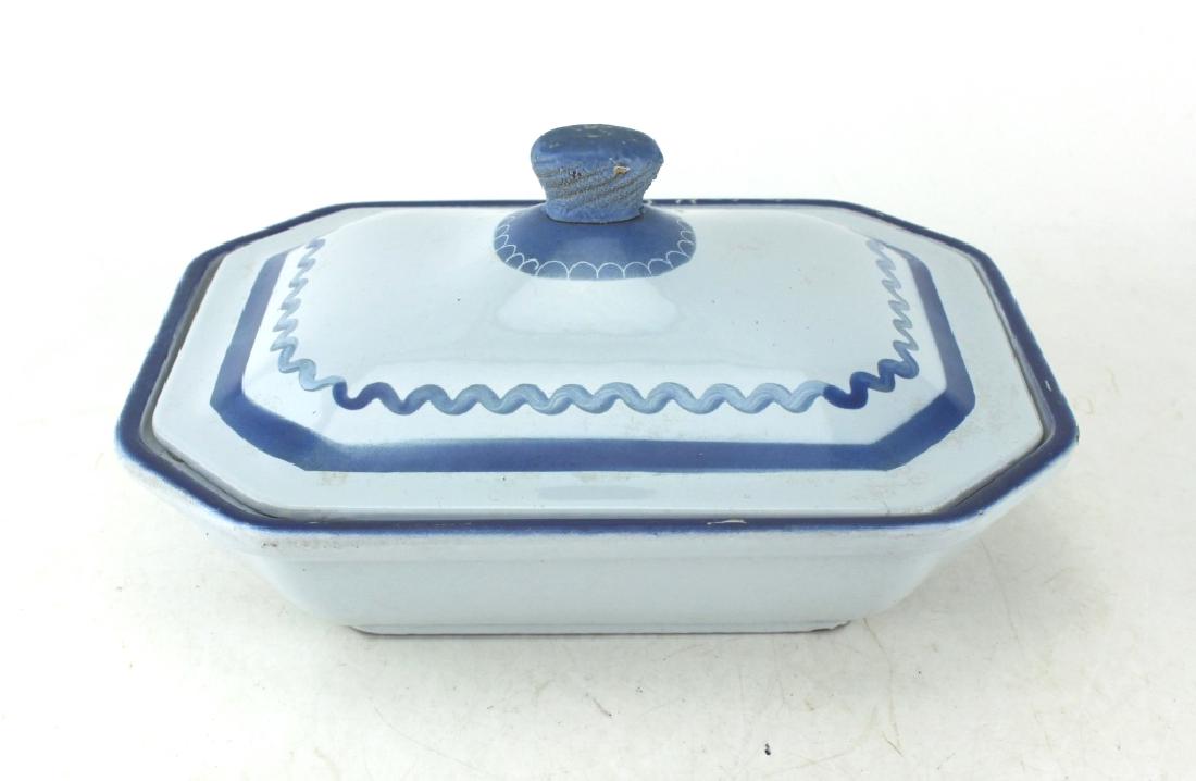 KLAFRESTROM C3 CAST IRON ENAMELED CASSEROLE: KLAFRESTROM C3 Cast Iron Enameled Casserole Bakeware, Made in Sweden, White and Blue. 10â€X7.5â€X5â€.