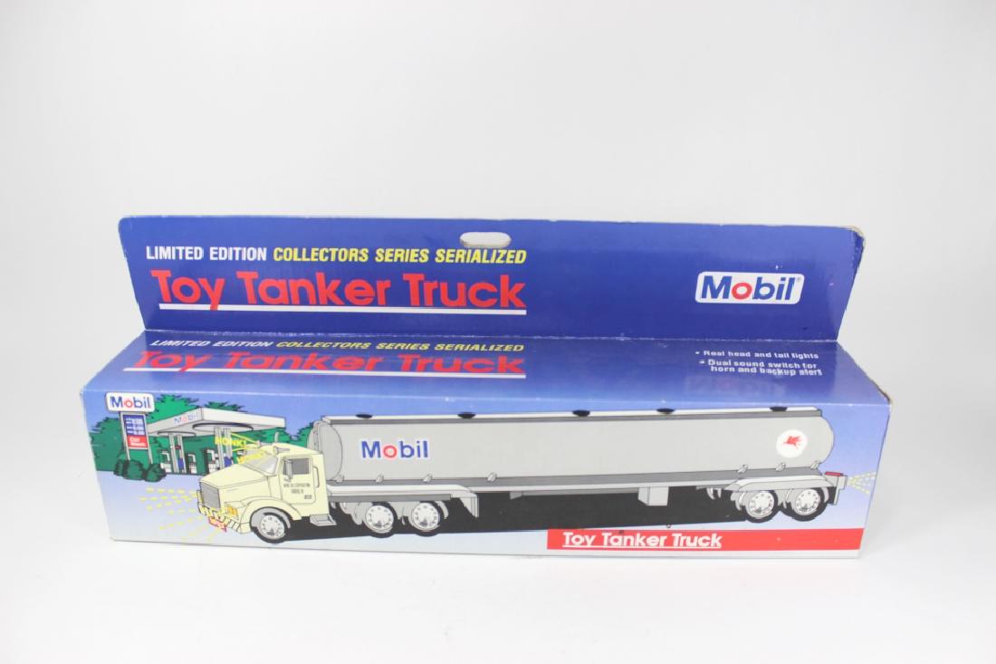 1993 MOBIL TOY TANKER TRUCK MODEL (1 of 6)