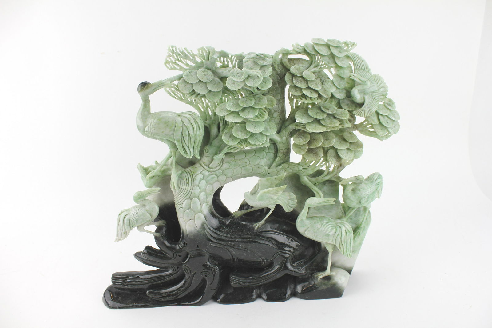 CHINESE SERPENTINE JADE CARVING STATUE (1 of 10)