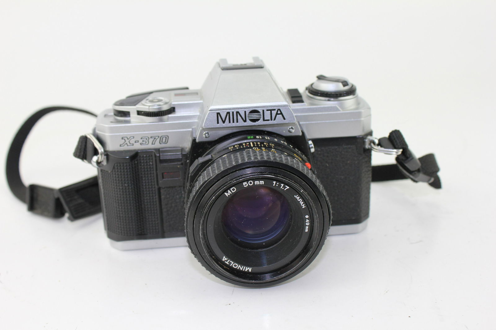 MINOLTA X-370 35MM SLR CAMERA (1 of 9)