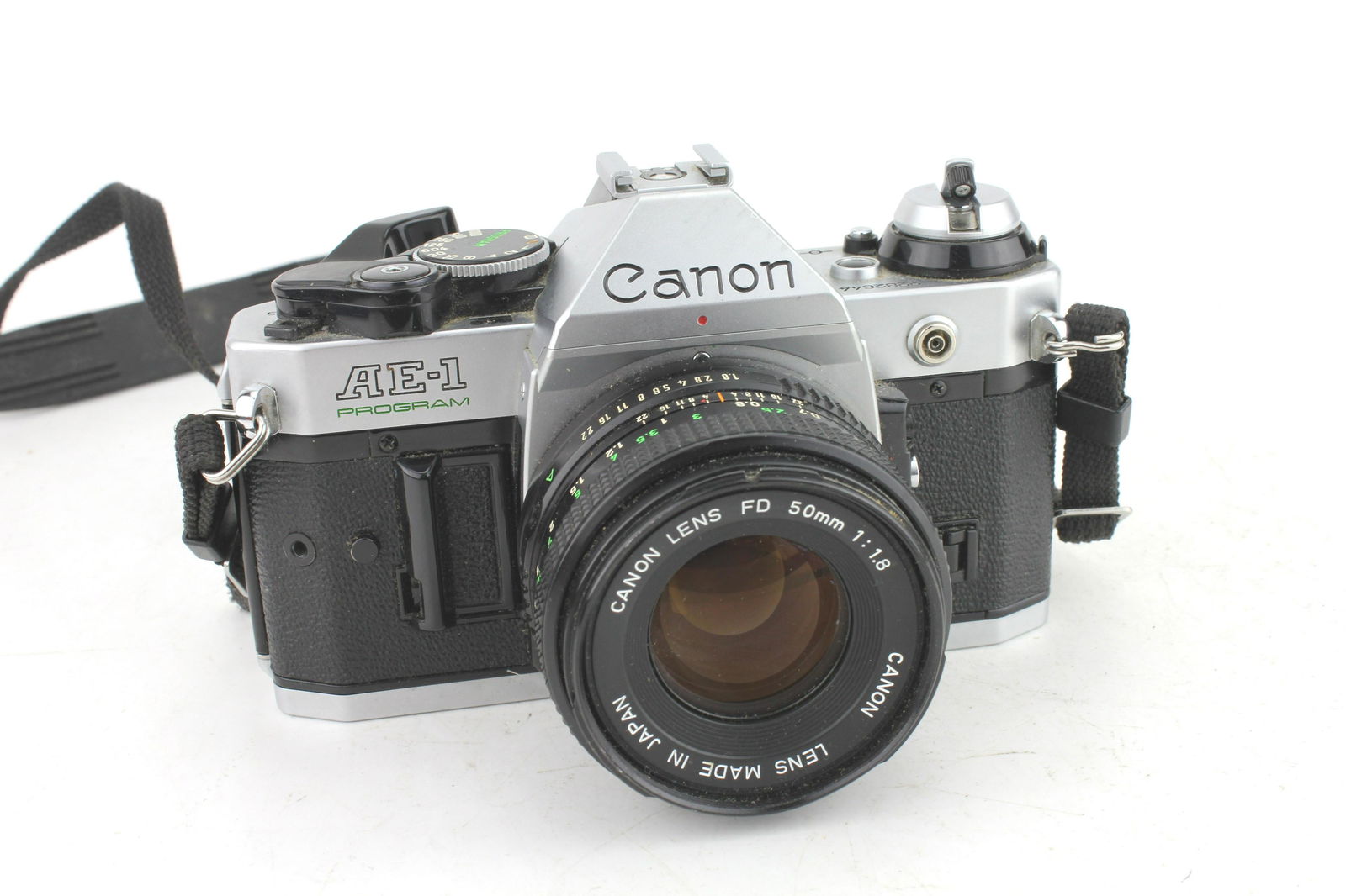 CANON AE-1 PROGRAM 35MM SLR CAMERA (1 of 8)