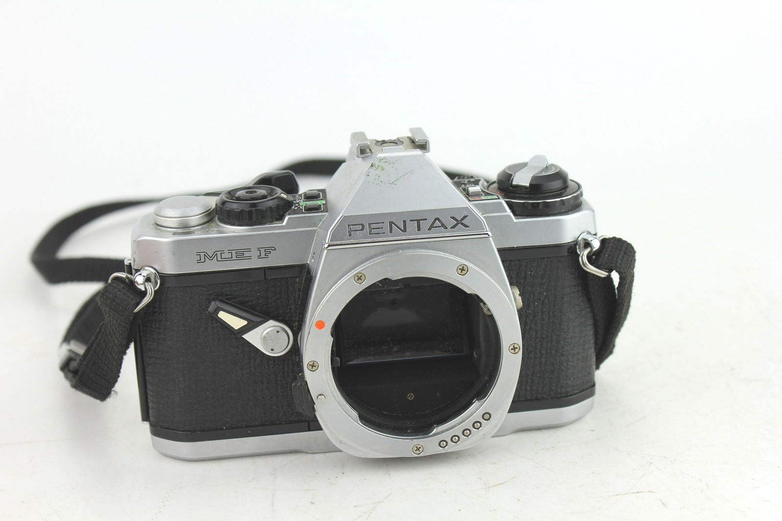 PENTAX ME F 35MM SLR CAMERA BODY (1 of 6)