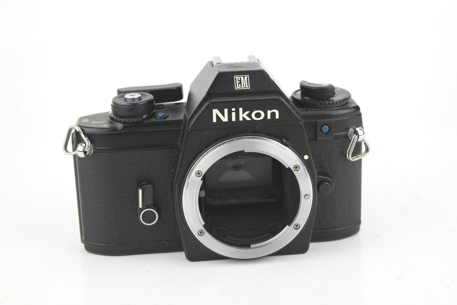 NIKON EM 35MM SLR CAMERA BODY (1 of 7)
