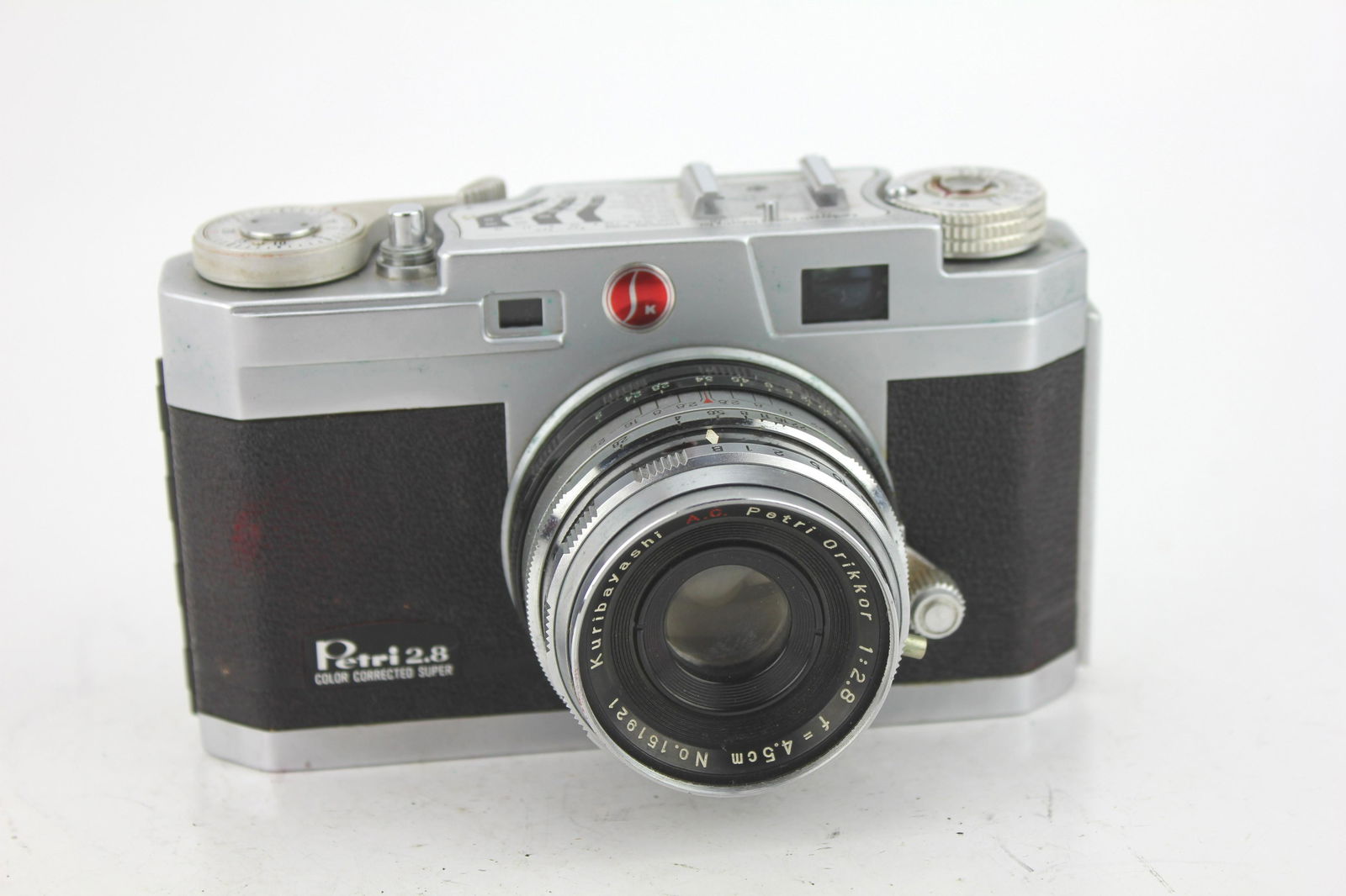 PETRI 2.8 COLOR CORRECTED SUPER 35MM FILM CAMERA (1 of 9)