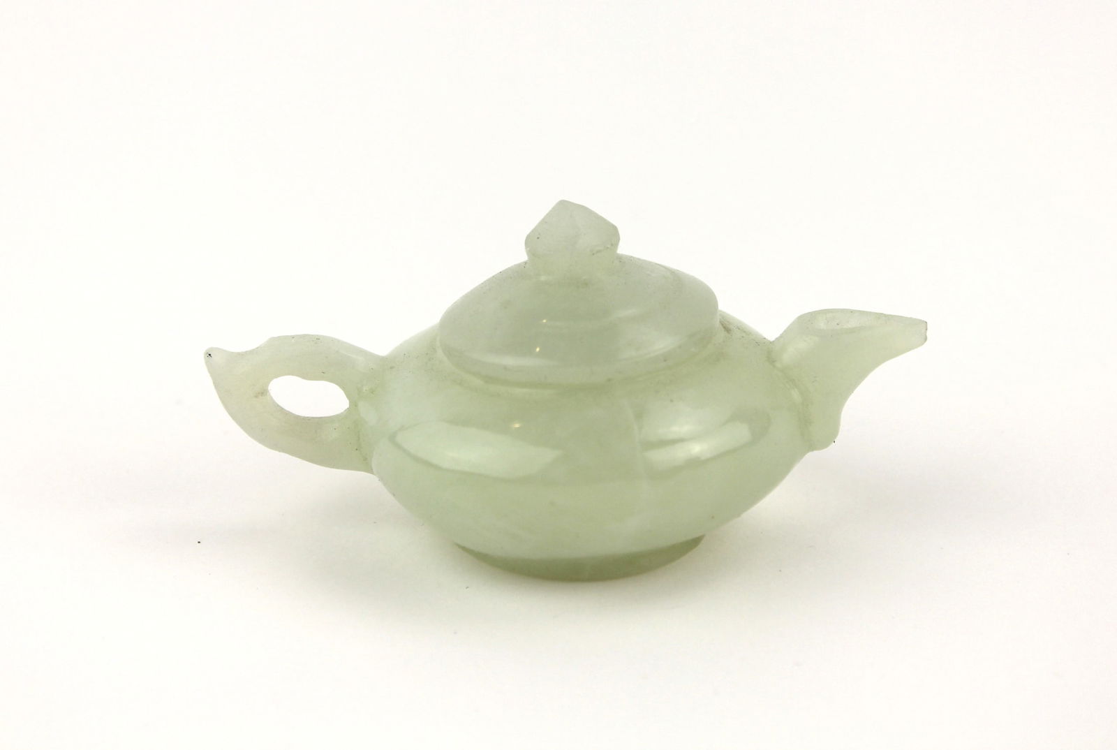 CHINESE JADE TEAPOT (1 of 5)
