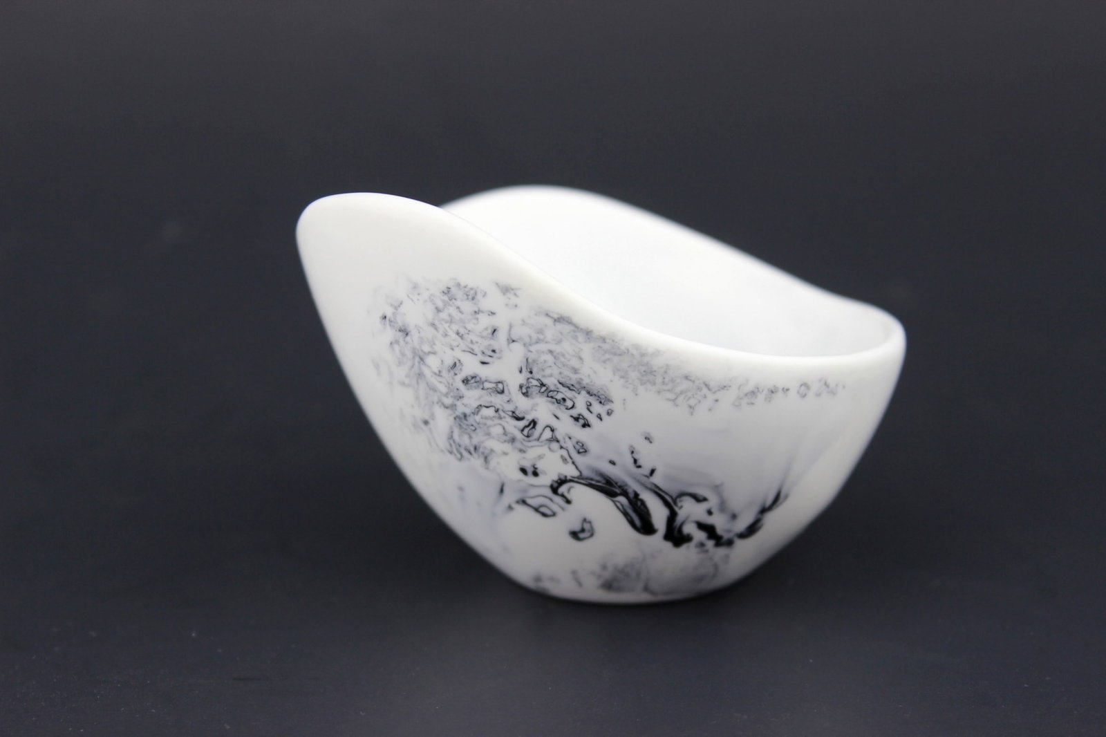 DINOSAUR DESIGN STUDIO ART BOWL: The unique resin earth bowl is about 2 1/4 in.(H) X 3. 1/4 in.(W) X3 1/4 in.(L).