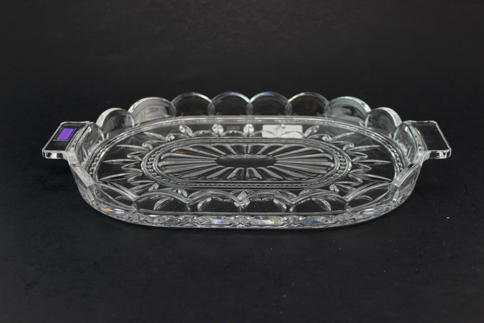 Waterford Marquis Lead Crystal Oval Tray: New In Box Marquis By WATERFORD Lead Crystal Oval Tray #40034087. Dimensions: the tray - 11 1/2 X 7 3/4 X 1 in., the packing box - 13 X 9 X 2 1/2 in..