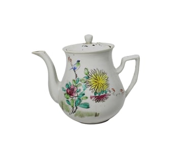 CHINESE FAMILLE ROSE TEAPOT