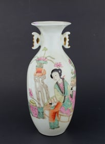 A CHINESE FAMILLE ROSE DOUBLE-EARS VASE