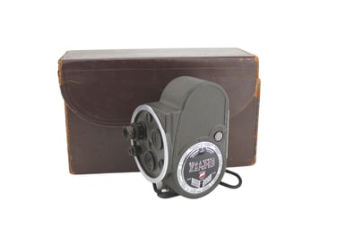 BELL & HOWELL FILMO DOUBLE RUN 8 CINE CAMERA
