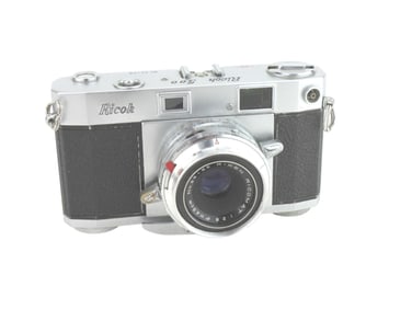 RICOH 500 35MM RANGEFINDER CAMERA