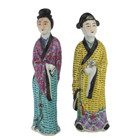 PAIR OF CHINESE FAMILLE ROSE FIGURINES