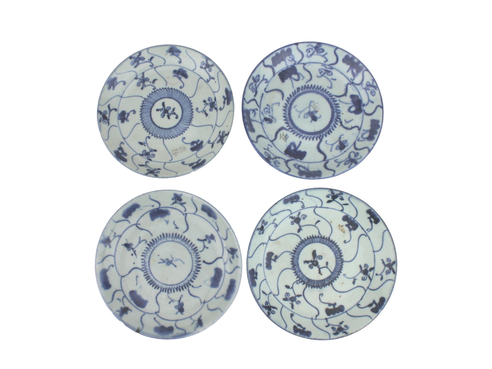 FOUR CHINESE B/W DISHES (1 of 6)