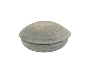 AN ANTIQUE CHINESE POTTERY LIDDED BOWL