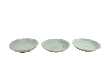 THREE CHINESE CLEADON DISHES