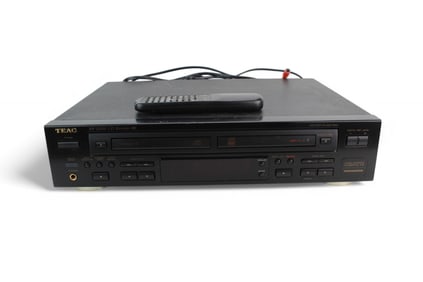 TEAC Model RW-D200 CD Recorder