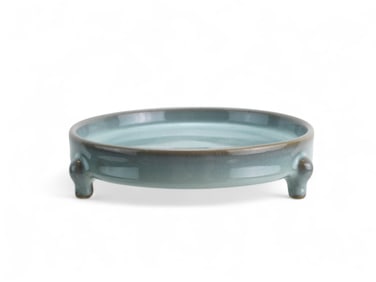 Chinese Ru-ware Style Celadon Glazed Tripod Dish