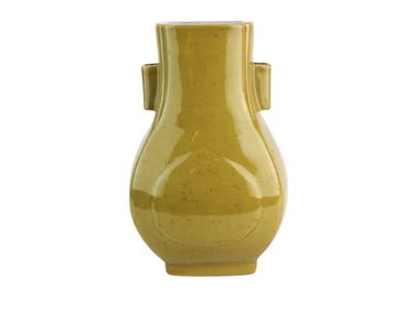 Chinese Yellow-Glazed Porcelain Vase